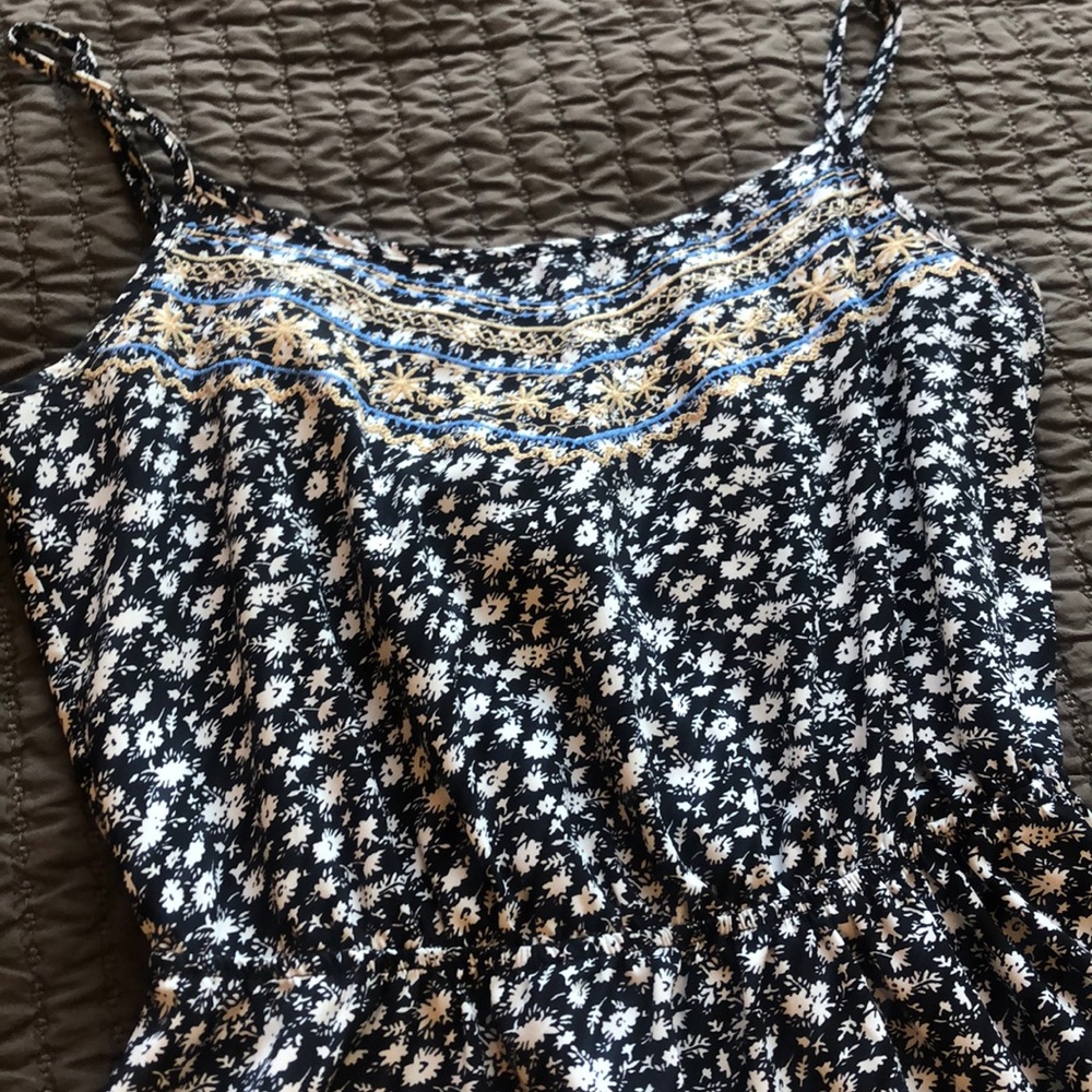 Floral dress with embroidery